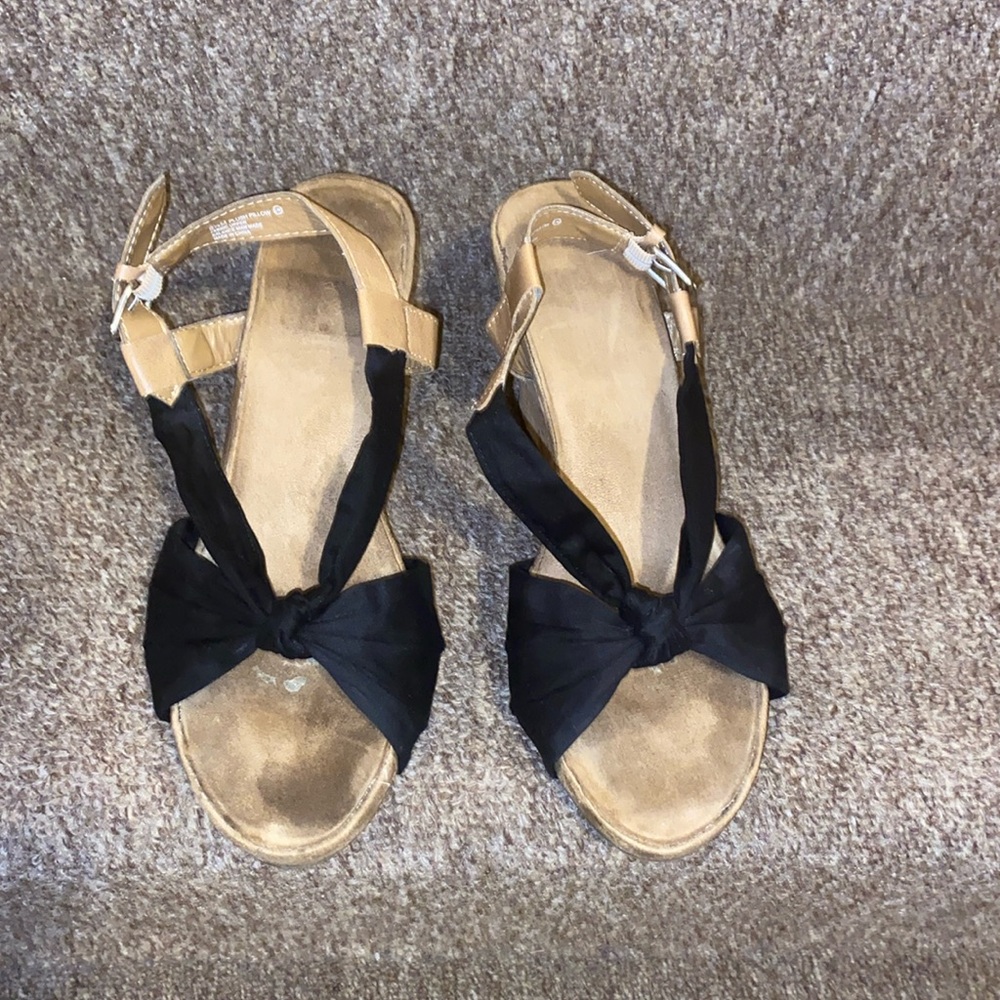 🤎🖤🤎EUC Aerosoles Fabric Wedge Sandals